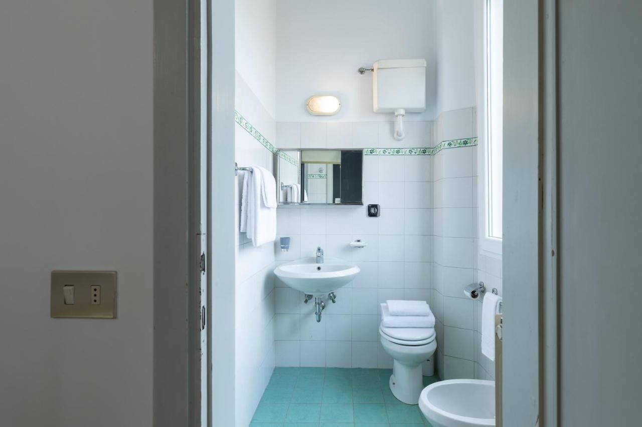 Casa Ferie Sant’anna Hotel *